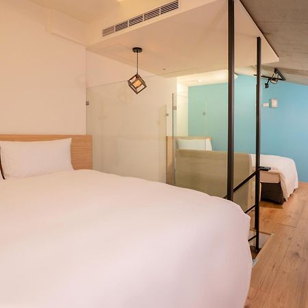 Check Inn Express Taichung Yizhong Luaran gambar