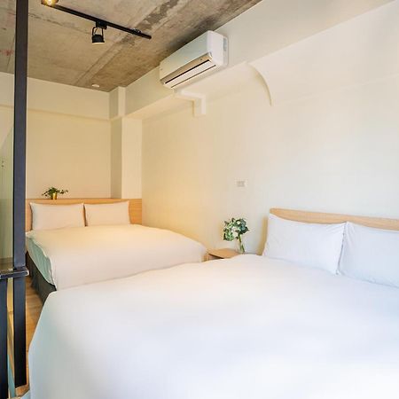 Check Inn Express Taichung Yizhong Luaran gambar