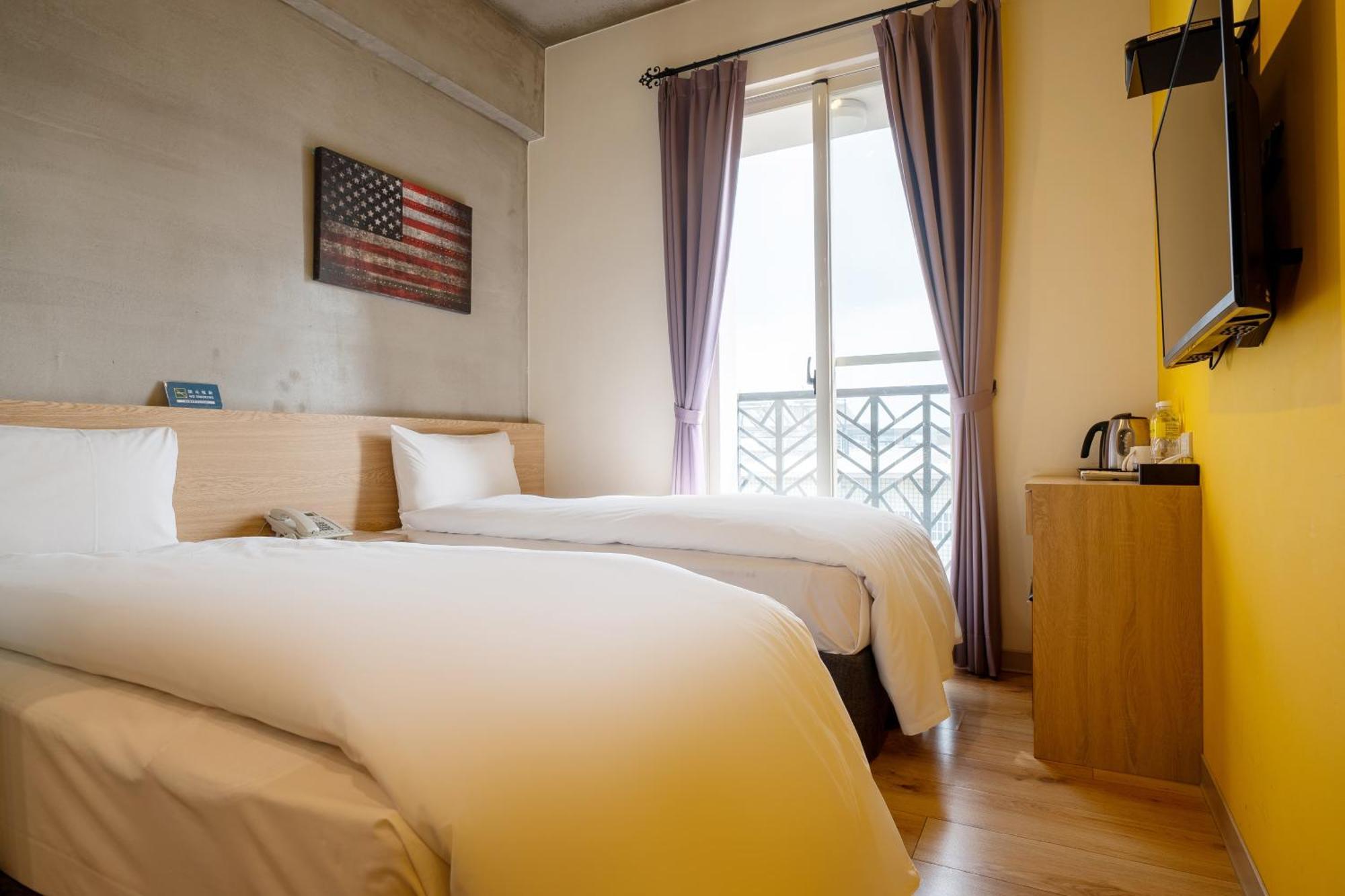 Check Inn Express Taichung Yizhong Luaran gambar