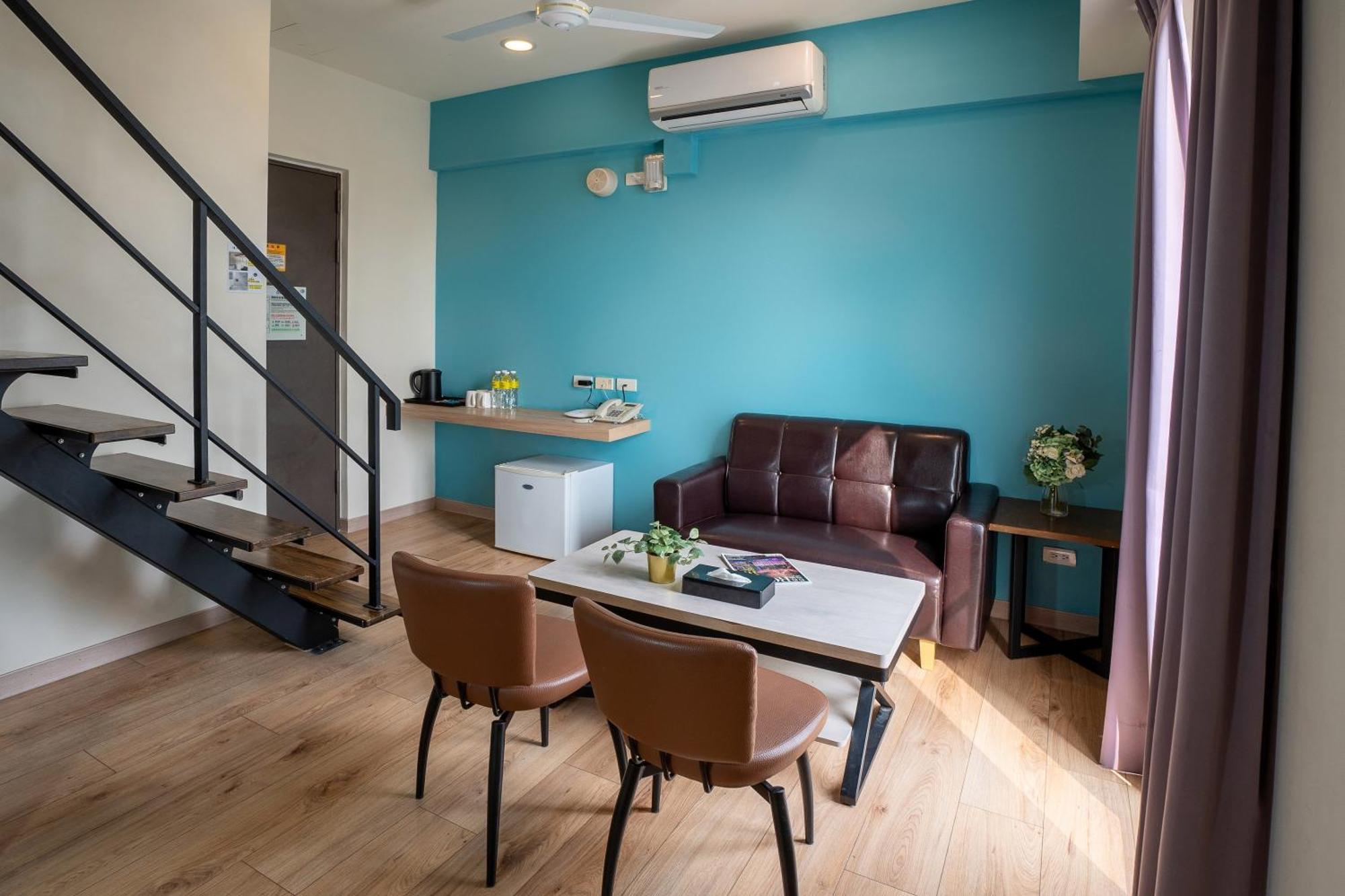 Check Inn Express Taichung Yizhong Luaran gambar