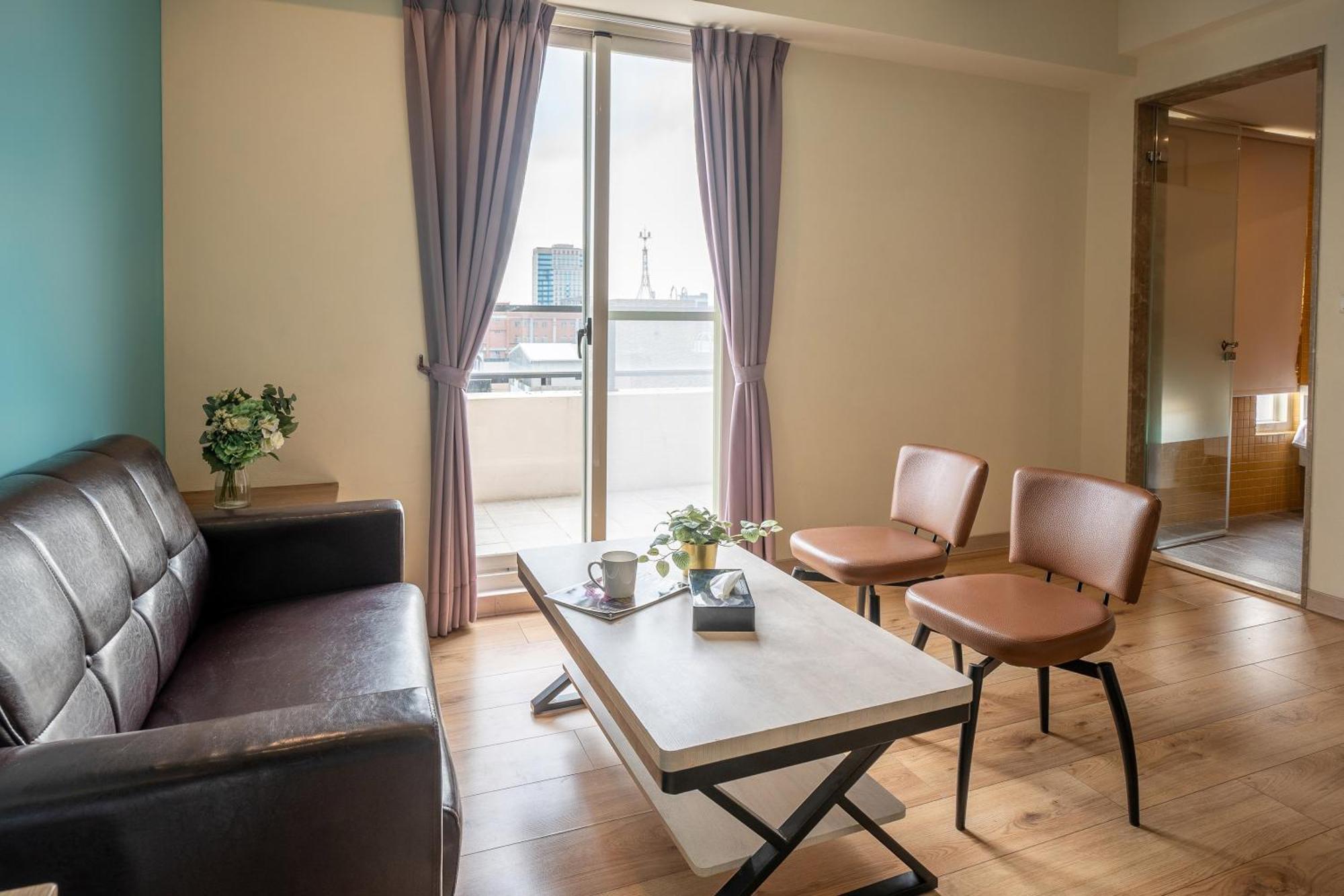 Check Inn Express Taichung Yizhong Luaran gambar