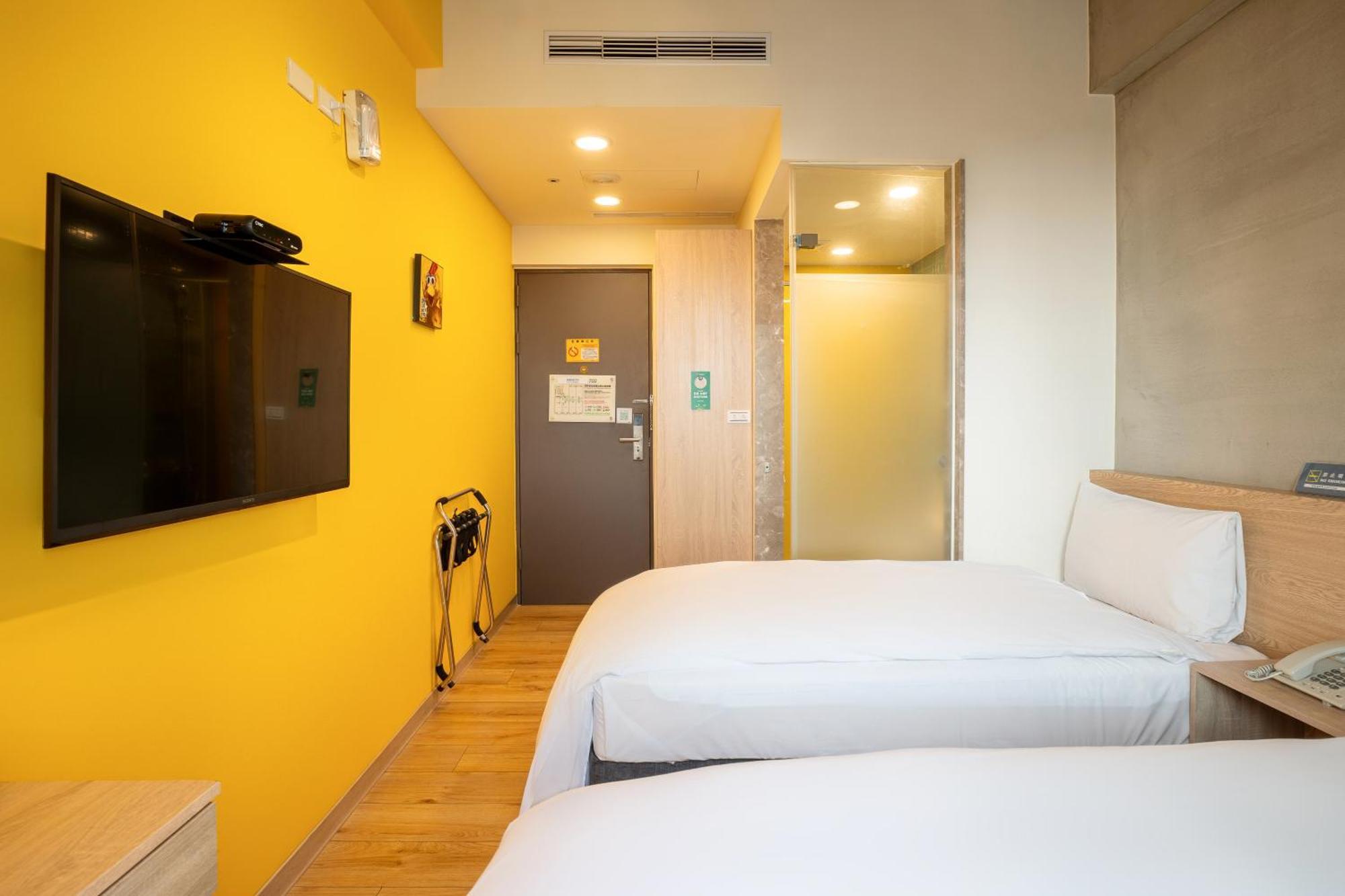 Check Inn Express Taichung Yizhong Luaran gambar