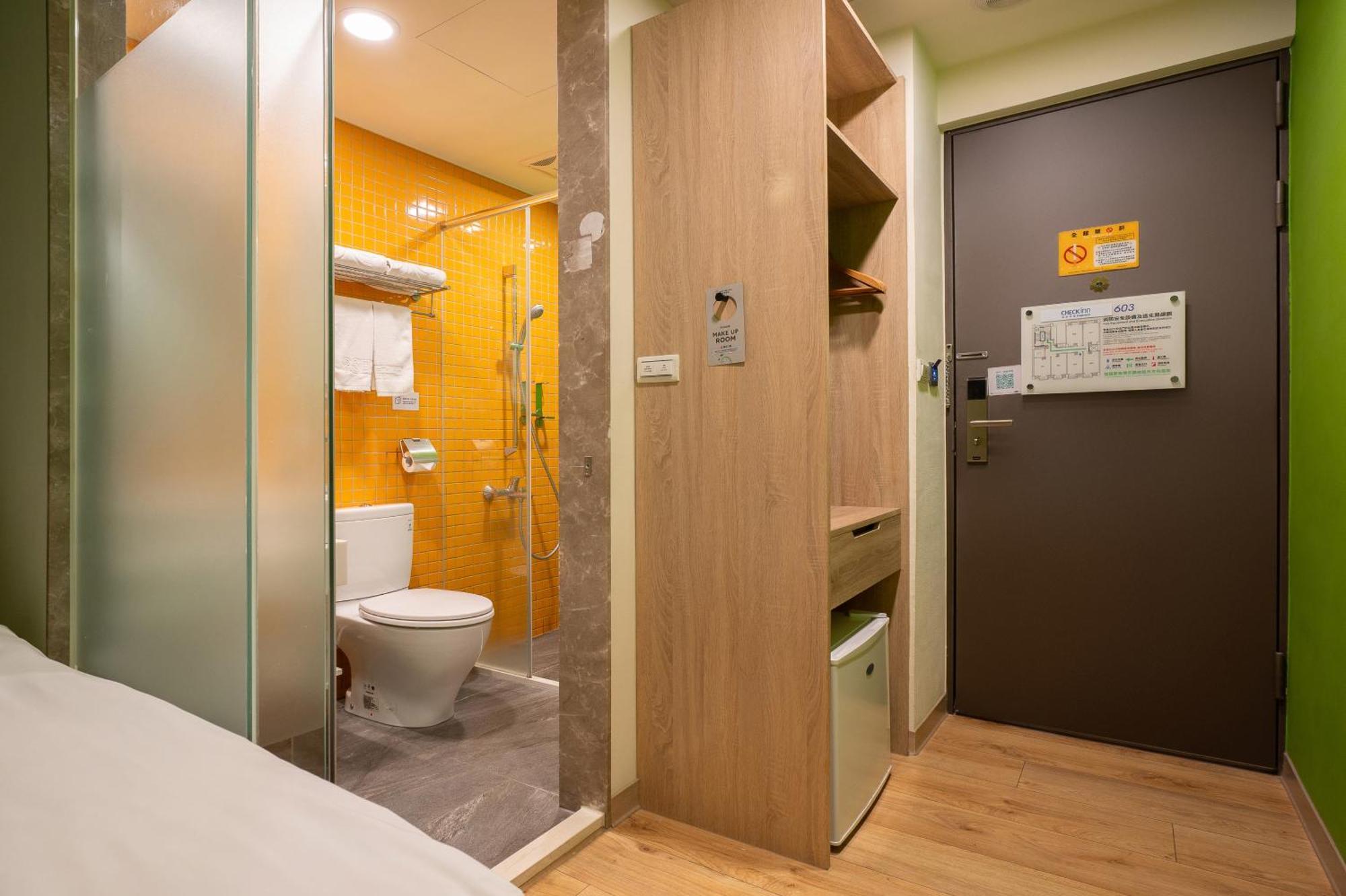 Check Inn Express Taichung Yizhong Luaran gambar