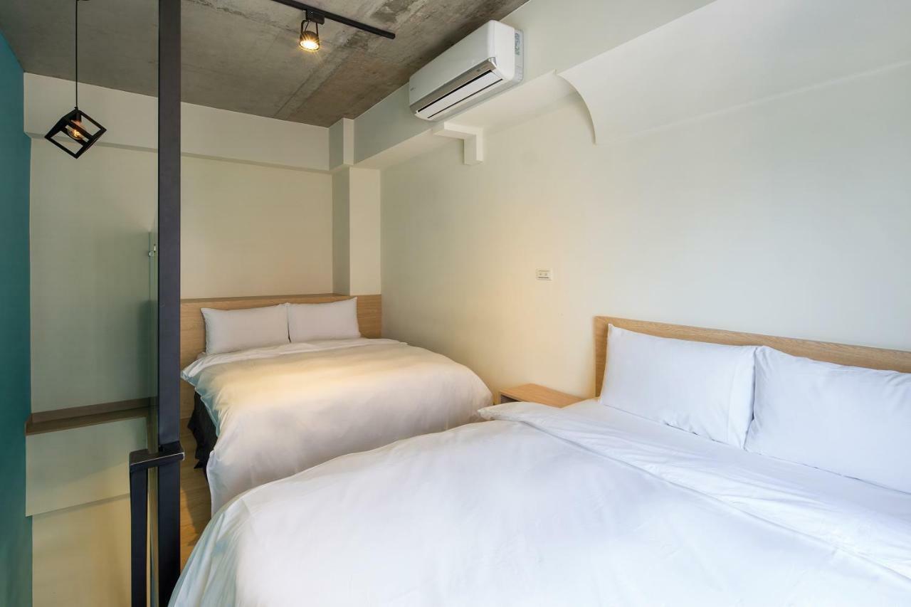 Check Inn Express Taichung Yizhong Luaran gambar
